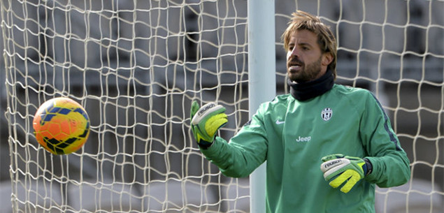 沃尔什的表现犹如球场上的新无眉大侠，场均贡献15.7分，命中率高达95%（沃尔什化身球场无眉新侠，场均15.7分、投篮命中率高达95%）