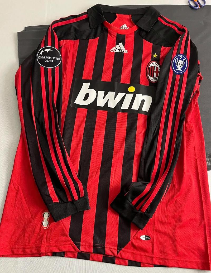 日职夺冠赔率：神户广岛并列领跑 鹿岛浦和紧追（日职冠军赔率：神户与广岛并列第一 鹿岛、浦和紧随其后）