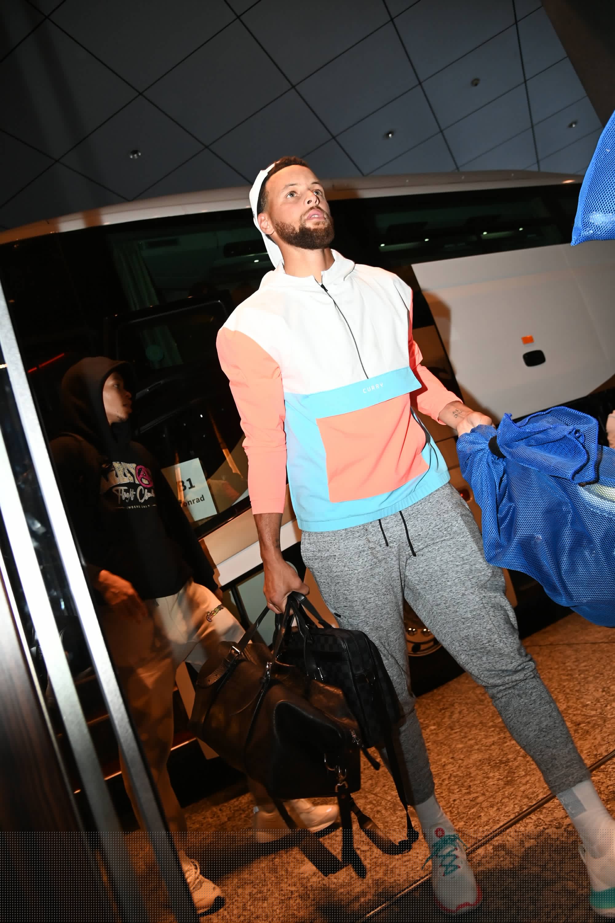 罗伯逊：我们所有人都低于上赛季的标准，萨拉赫也包括在内（罗伯逊：全队状态不及上赛季，萨拉赫也不例外）