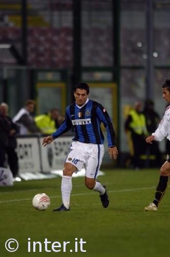 英博祝贺国安足协杯夺冠：衷心祝愿国安在新的征程上续写辉煌（英博贺国安加冕足协杯：愿新征程再谱辉煌）